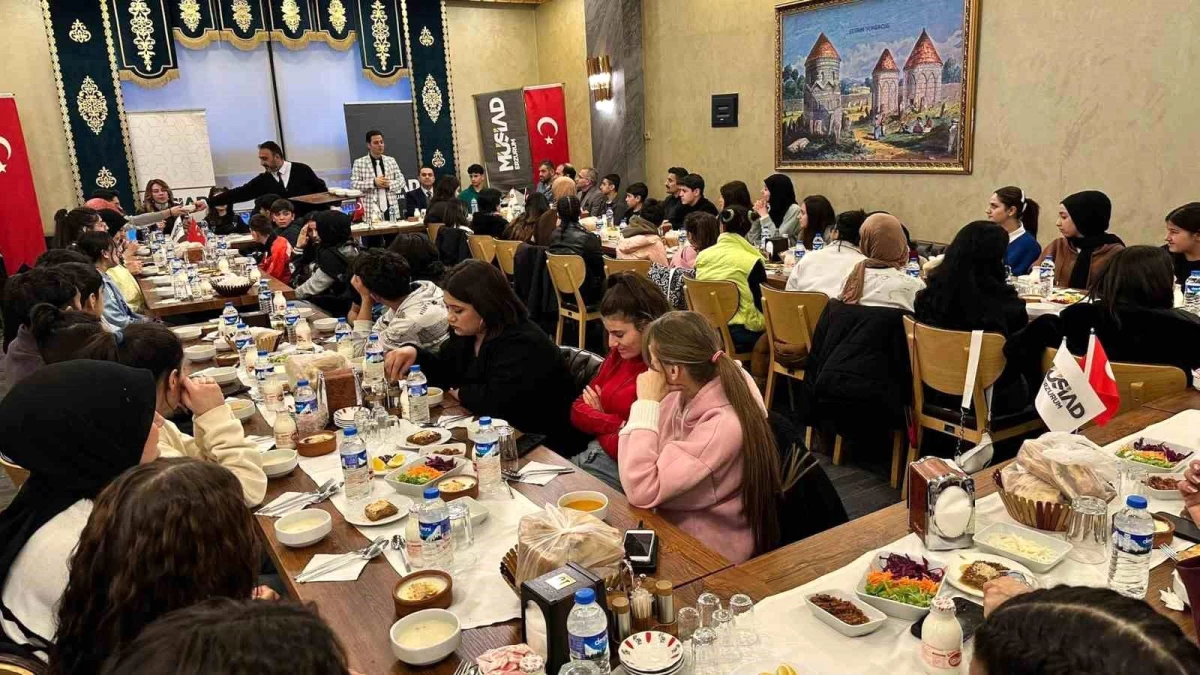 Müstakil Sanayici ve İş Adamları Erzurum Şubesi, Sevgi Evlerindeki çocuklara iftar yemeği verdi