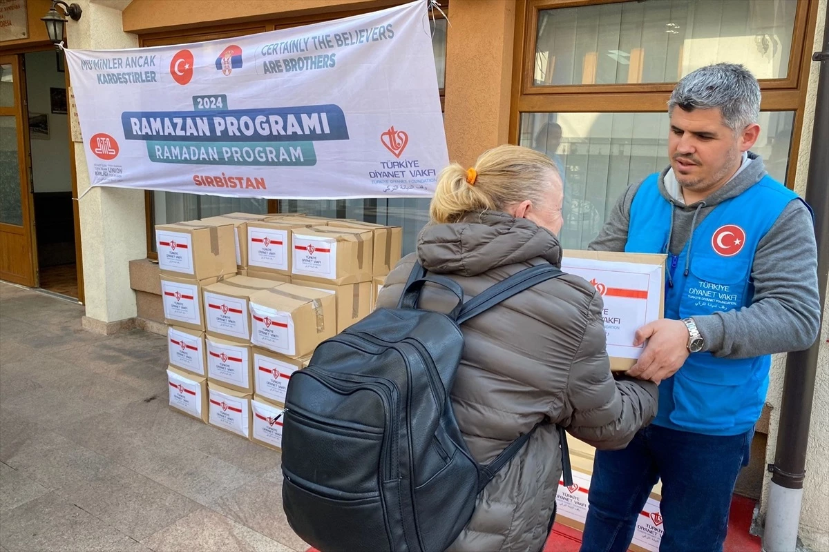 TDV ve DİTİB, Sırbistan\'da muhtaçlara yardım dağıttı
