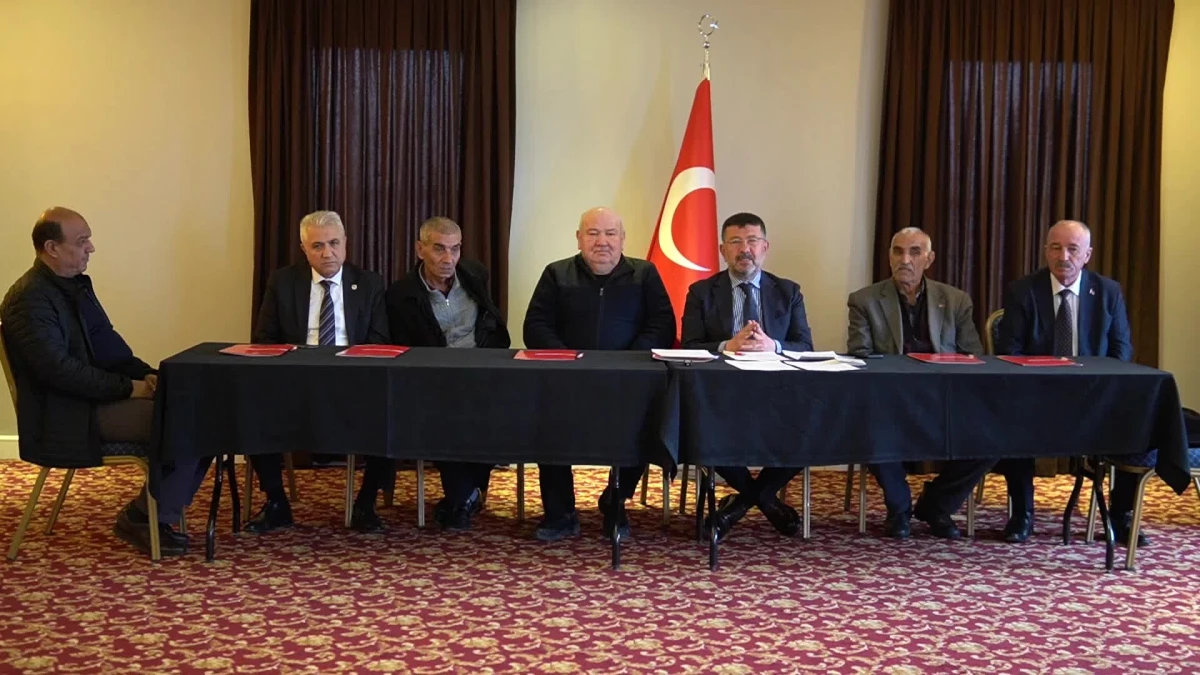 CHP Malatya Büyükşehir Belediye Başkan Adayı Veli Ağbaba Emeklilerle Buluştu