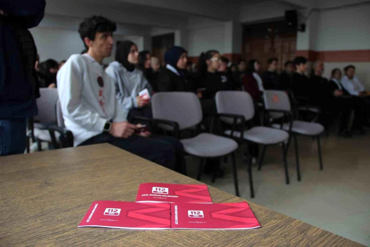 112 Acil Çağrı Merkezi, Atatürk Anadolu Lisesi\'nde eğitimlerine devam ediyor