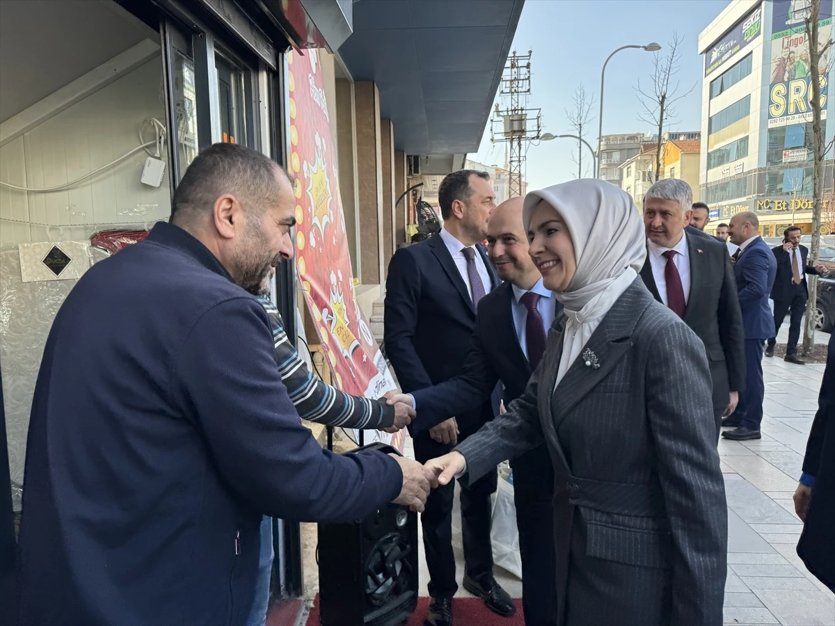 Aile ve Sosyal Hizmetler Bakanı Tekirdağ\'da Esnafı Ziyaret Etti