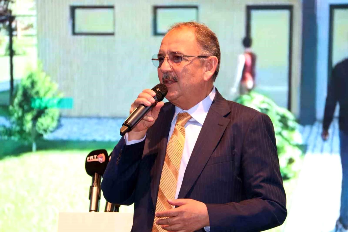 Bakan Özhaseki: "Kentsel dönüşüm şart"