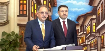 Çevre Bakanı Mehmet Özhaseki Kütahya'da ziyaretlerde bulundu