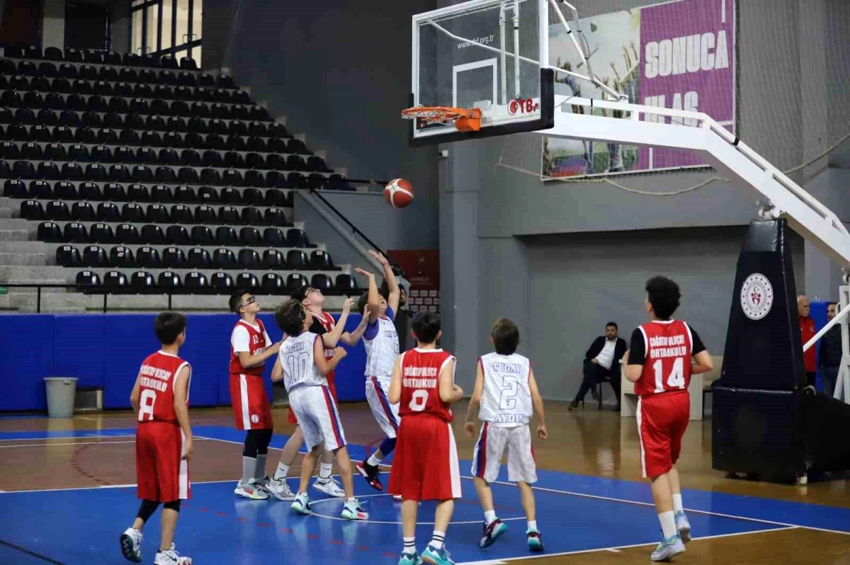 Denizli\'de Okul Sporları Basketbol Küçükler Grup Müsabakaları Yarı Finalistleri Belli Oldu