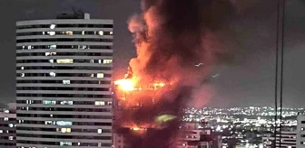Brezilya'da 33 Katlı Bir Binada Yangın Çıktı