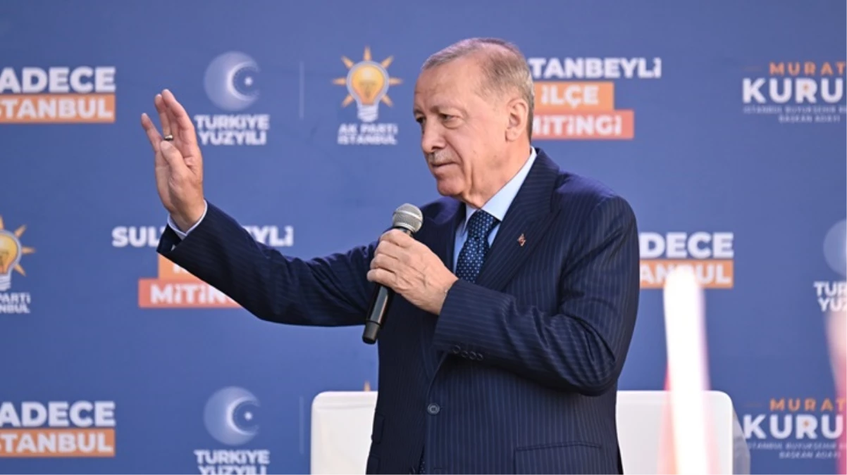 Cumhurbaşkanı Erdoğan, miting sonrası Murat Kurum\'u sahneye çağırdı, görevli uyardı: Efendim onlar Sancaktepe\'de