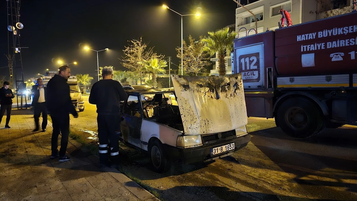 Hatay\'da akaryakıt istasyonunda çıkan yangında 2 kişi yaralandı