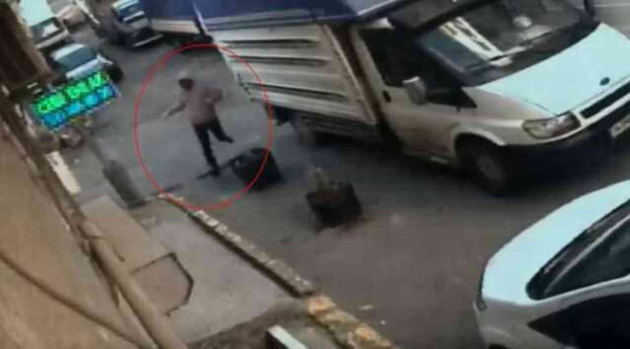 'Kin' cinayetinde kurşun yağdıran şüphelinin ifadesi ortaya çıktı: Sefil Bilo, Küçük Emrah diyerek aşağıladılar 'Kin' cinayetinde kurşun yağdıran şüphelinin ifadesi ortaya çıktı: Sefil Bilo, Küçük Emrah diyerek aşağıladılar