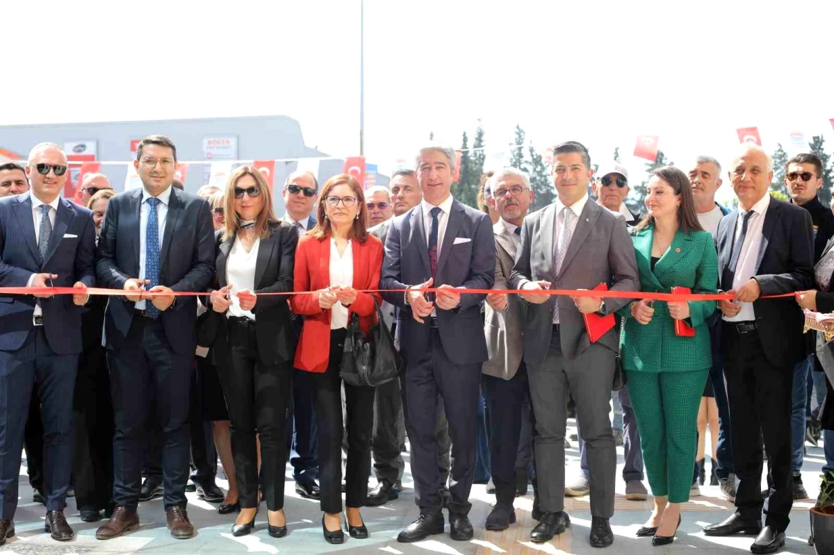 Marmaris Belediyesi\'nin yeni hizmet binası açıldı