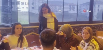 Öğrenciler Hatay'daki kardeşleri için iftar sofrası kurdu