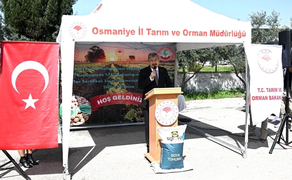 Osmaniye\'de tarım arazilerinin kullanımı projesi kapsamında 340 çiftçiye 34 ton soya tohumu dağıtıldı
