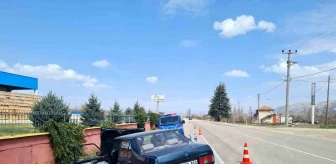 Isparta'da Otomobil Kazası: 1'i Ağır 2 Kişi Yaralandı