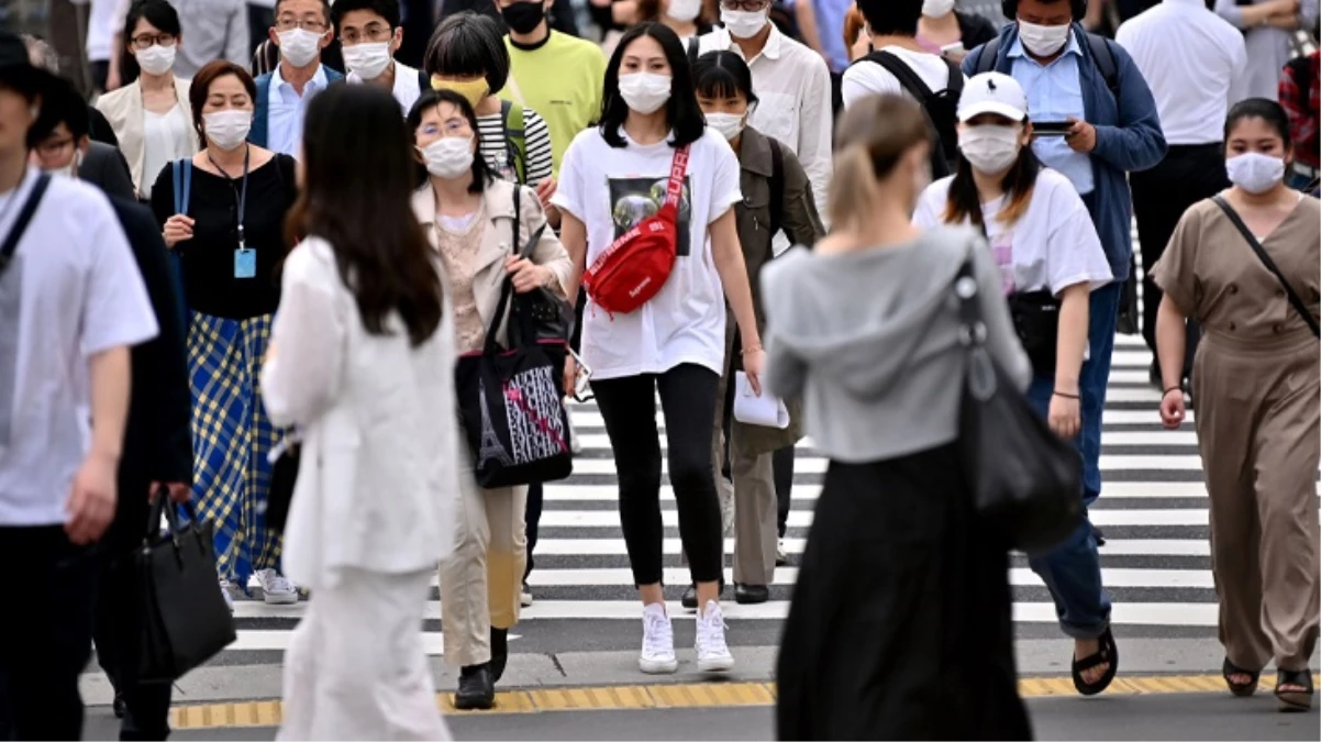 Prof. Dr. Özlü\'den Japonya\'da hızla yayılan salgına yönelik uyarı: Kalıcı hasarlar bırakabilir