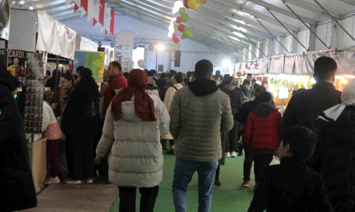 Recep Tayyip Erdoğan Millet Bahçesi\'nde Ramazan Çadırı Kayserilileri Bir Araya Getiriyor