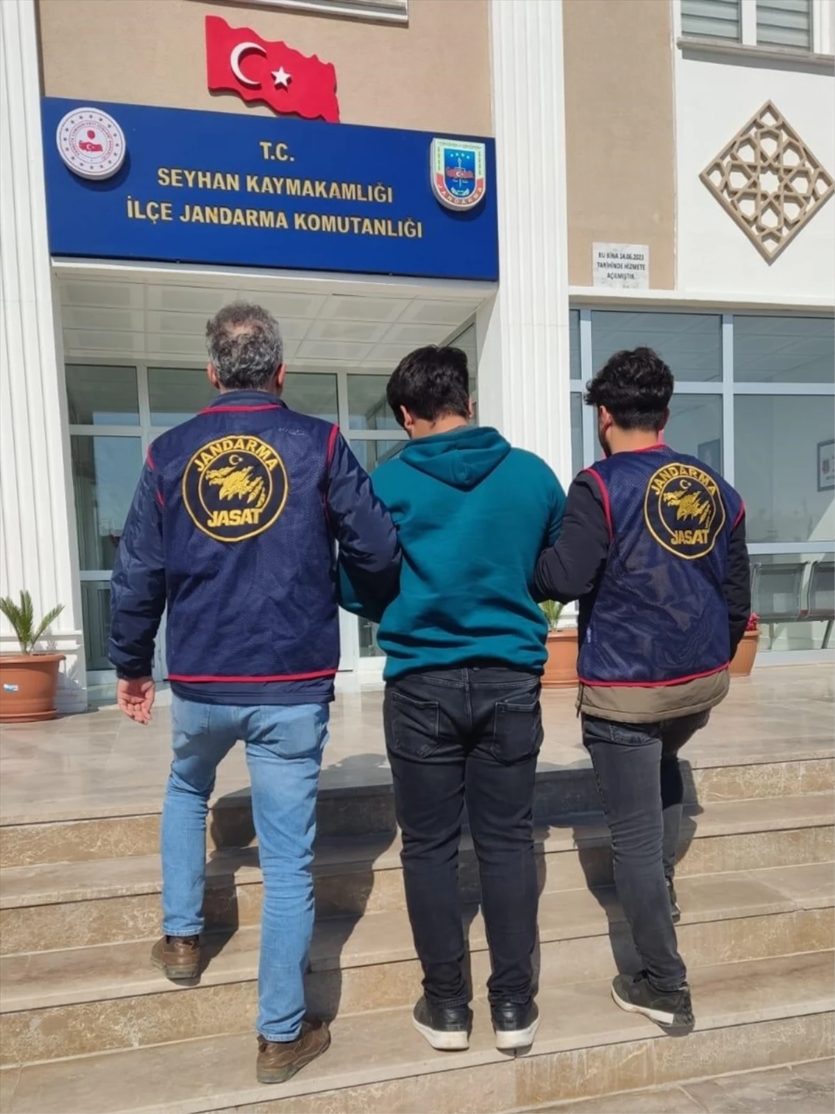 Adana\'da kesinleşmiş hapis cezası bulunan 16 kişi yakalandı