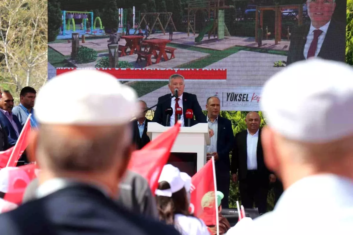 Honaz Belediye Başkanı ve Belediye Başkan Adayı Miting Düzenledi