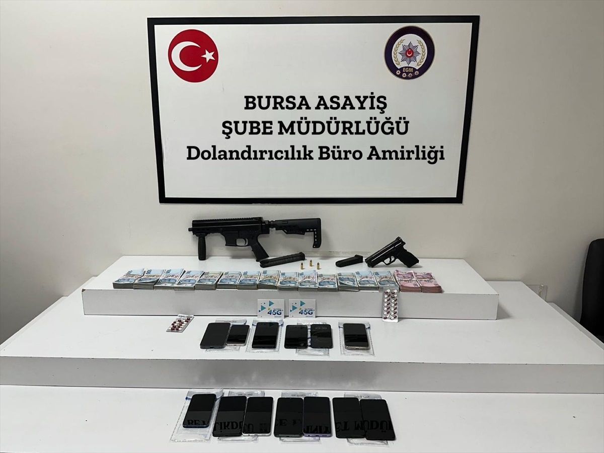 Bursa\'da 2 Milyon Liralık Dolandırıcılık Operasyonu: 3 Zanlı Gözaltına Alındı