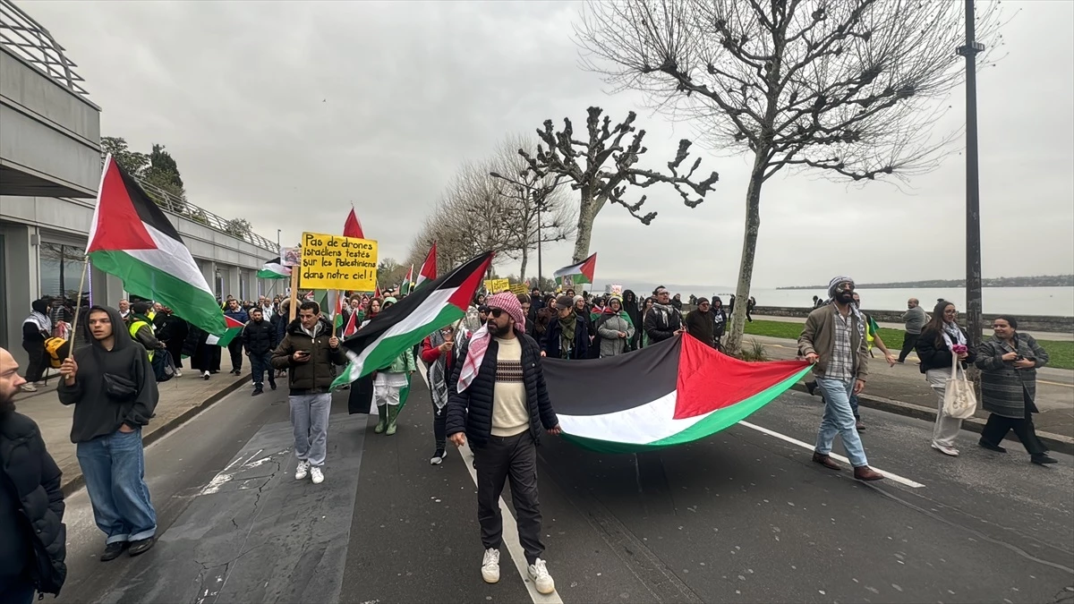 Cenevre\'de Filistin İçin Gösteri Düzenlendi