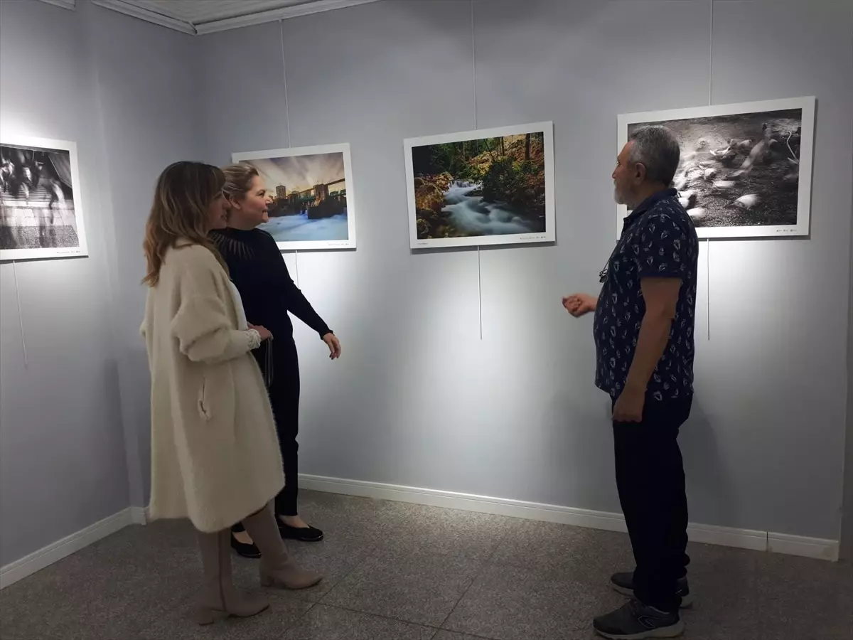 Çukurova Üniversitesi Grafik Bölümü Öğretim Görevlisi Dr. Can Kızgındemir\'in Fotoğraf Sergisi Açıldı