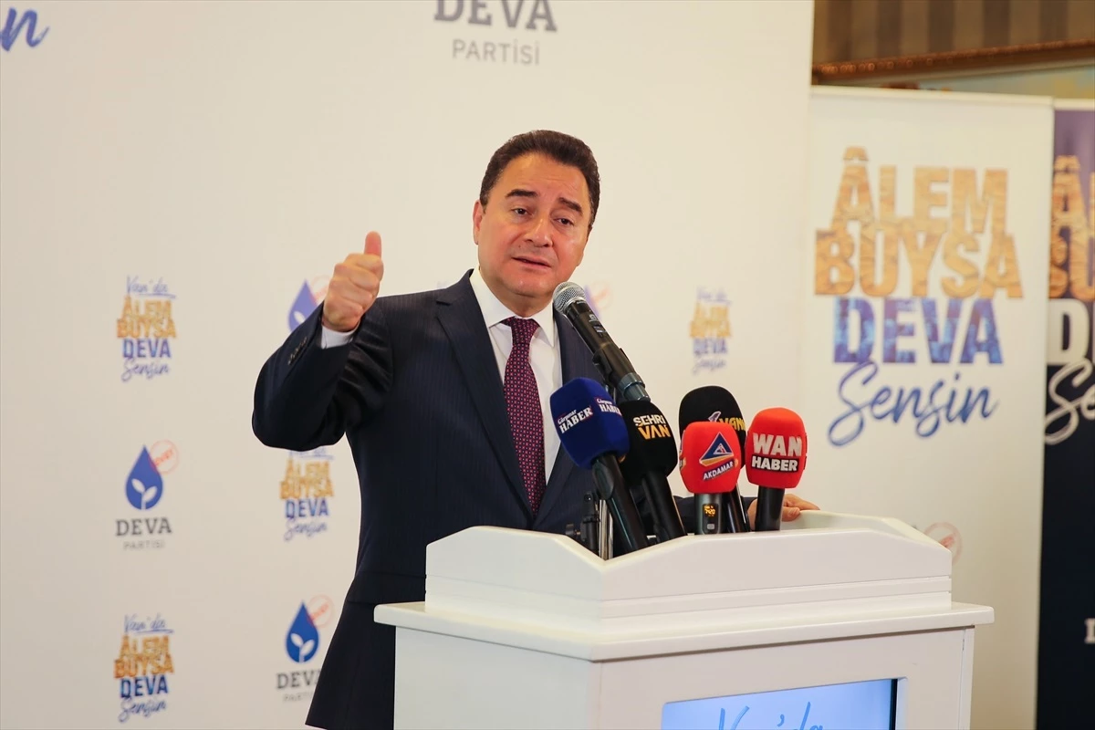 Ali Babacan: Asla demokrasiden vazgeçmeyin, her oy çok kıymetli