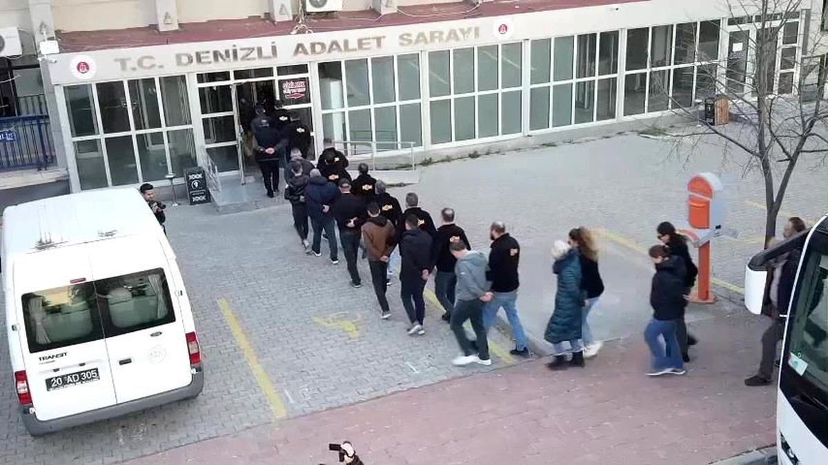 Denizli\'de düzenlenen operasyonda 18 kişi tutuklandı