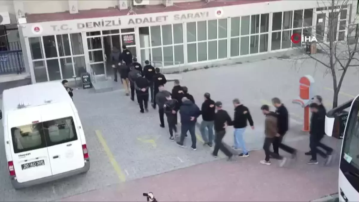 Dolandırıcılara karşı yapılan operasyonda 24 şüpheli yakalandı