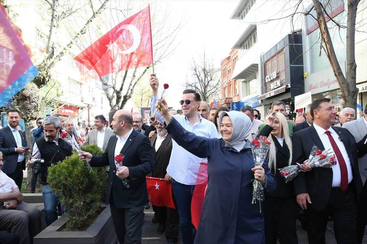Eskişehir\'de Cumhur İttifakı Kortej Yürüyüşü düzenlendi