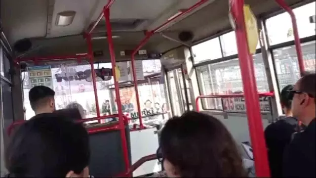Otobüs şoförü, bebek arabası katlanmayınca 1 aylık bebek ile kadınları araçtan indirdi: Seni mermi manyağı yaparım
