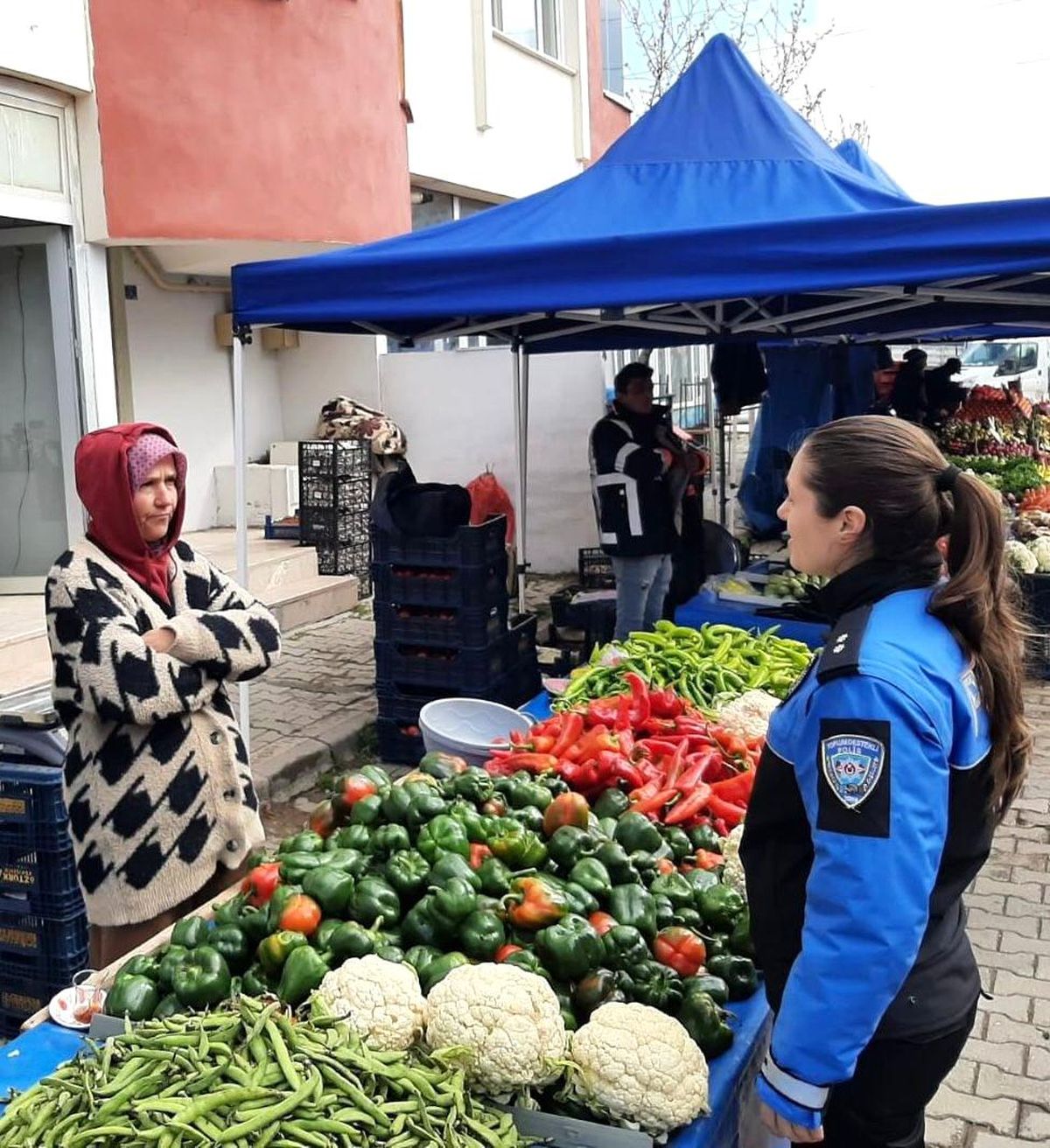 Bilecik\'te Toplum Destekli Polislik Şube Müdürlüğü Vatandaşları Dolandırıcılığa Karşı Uyarıyor