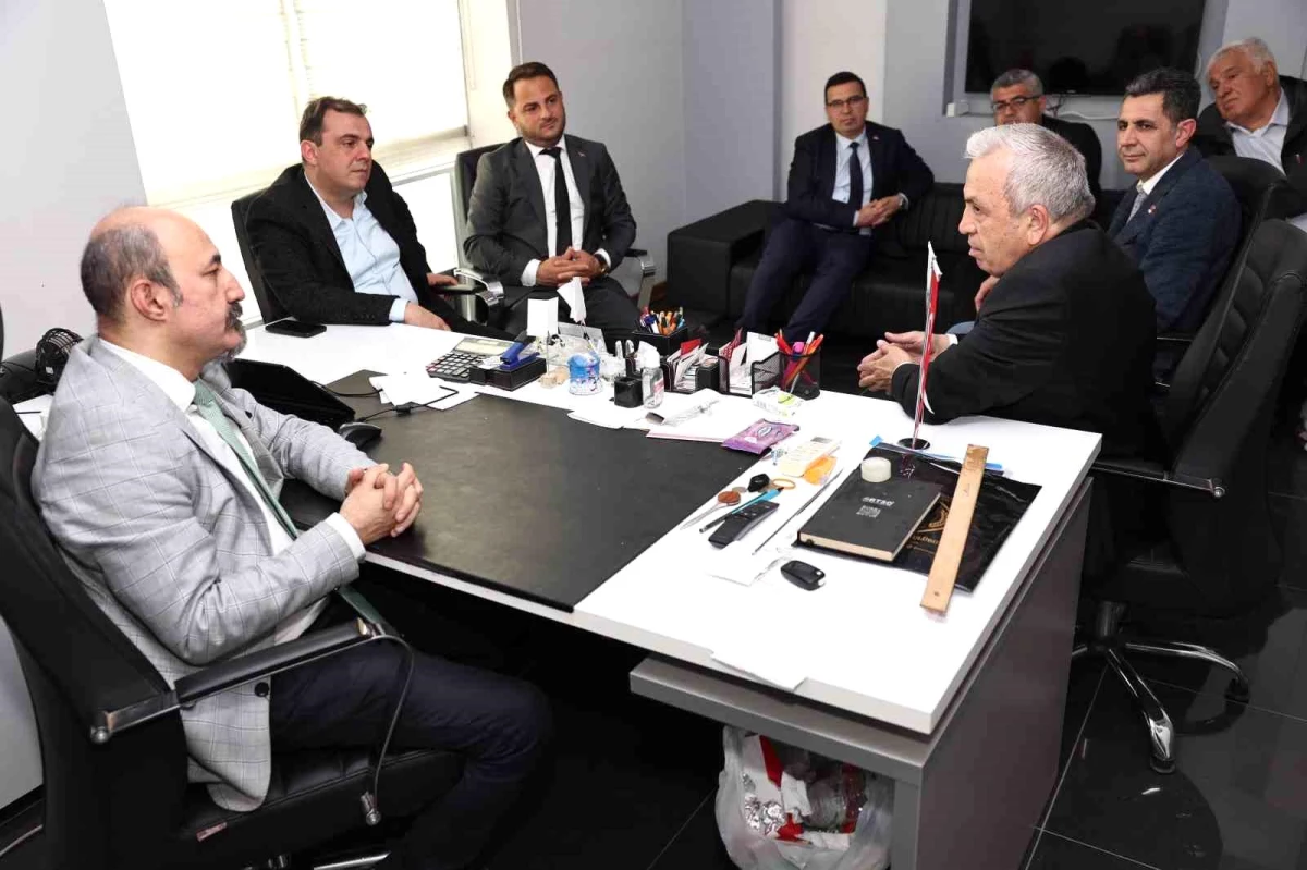 TSYD Bursa Şubesi, CHP Nilüfer Belediye Başkan adayı Şadi Özdemir\'i misafir etti