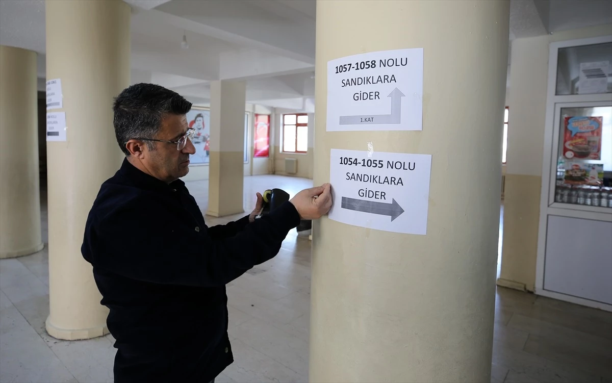 Van, Hakkari ve Muş\'ta Mahalli İdareler Genel Seçimleri için oy kullanılacak okullarda hazırlıklar tamamlandı