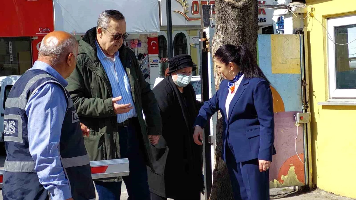 Samsun\'da 25 Yıldır Muhtarlık Yapan Filiz Kavalcı Yine Rakipsiz Seçimlere Gitti