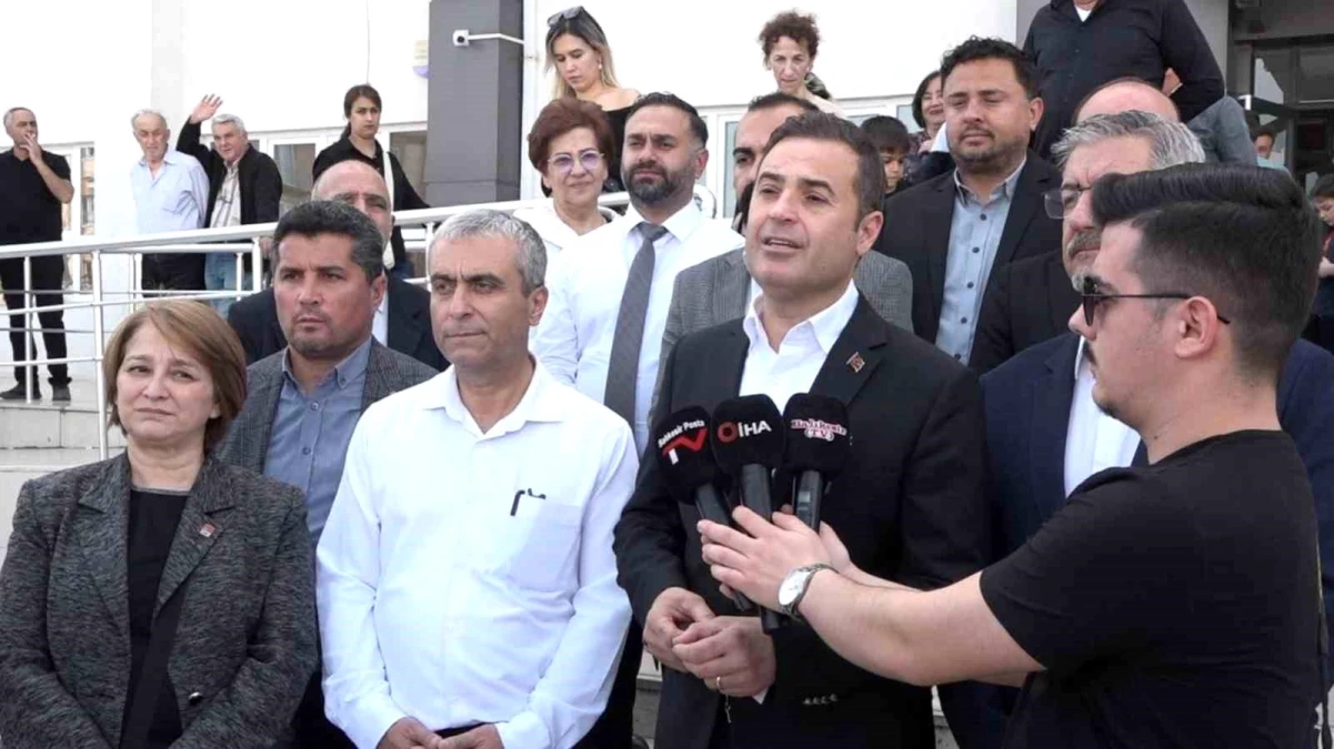 CHP Balıkesir Büyükşehir Belediye Başkan Adayı Ahmet Akın Sandıkları Ziyaret Etti