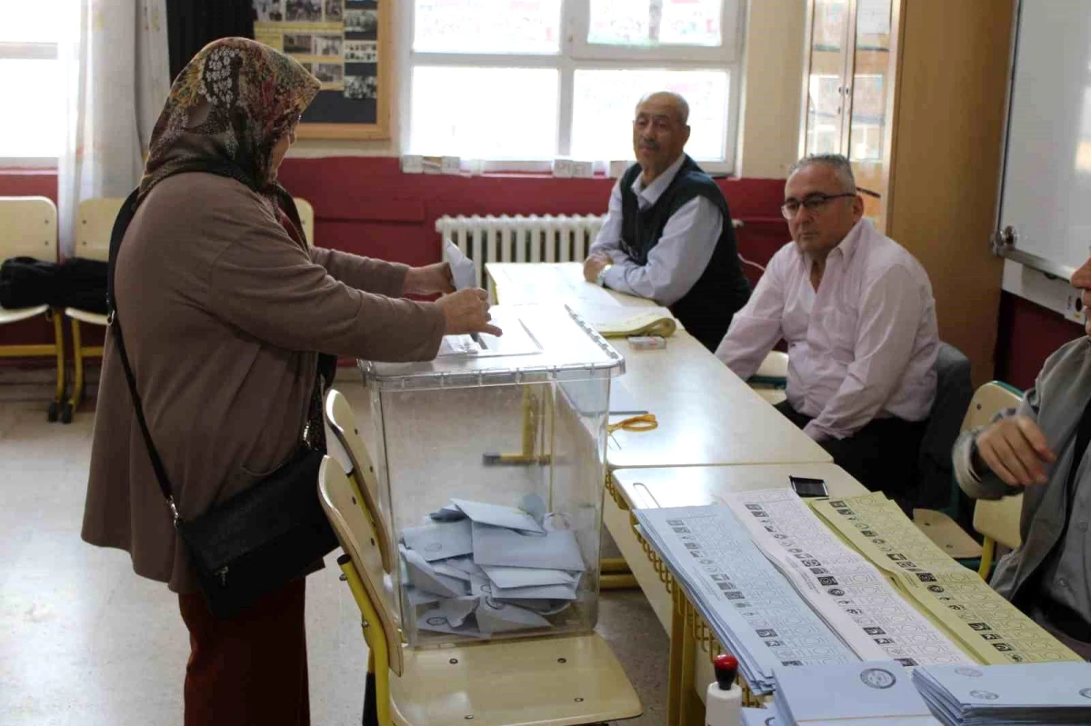 Aydın\'da oy kullanma işlemi başladı
