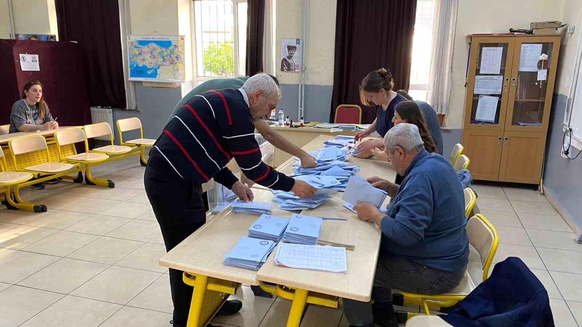 Aydın\'da Mahalli İdareler Genel Seçimleri Oy Verme İşlemi Sonlandı
