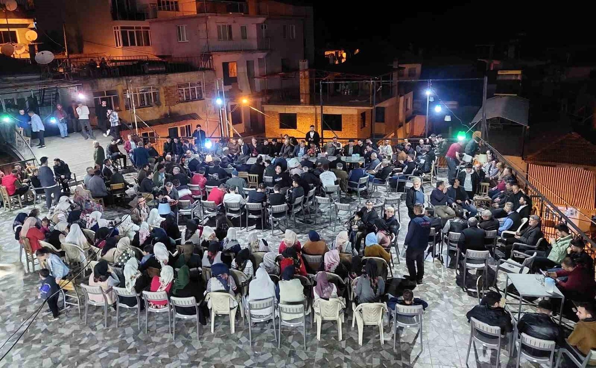 Ilıdağ Köyü\'nde 15 yıl sonra muhtar değişti