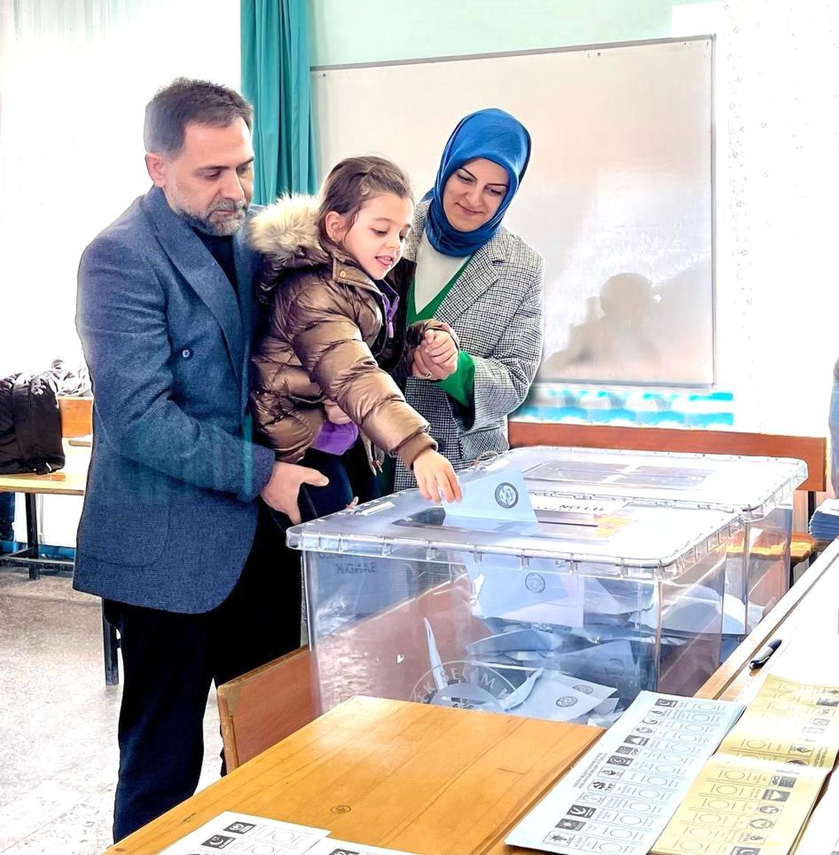 Erzurum\'da yerel seçimlerde oy kullanma süreci devam ediyor