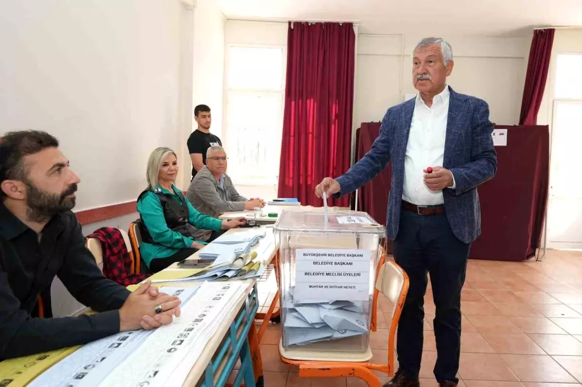 Adana Büyükşehir Belediye Başkanı Zeydan Karalar Oyunu Kullandı