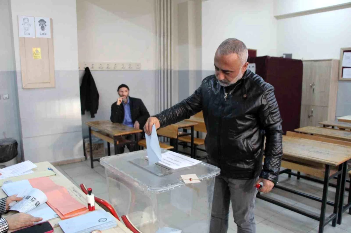 Bingöl\'de saat 07.00 itibariyle oy kullanma işlemi başladı