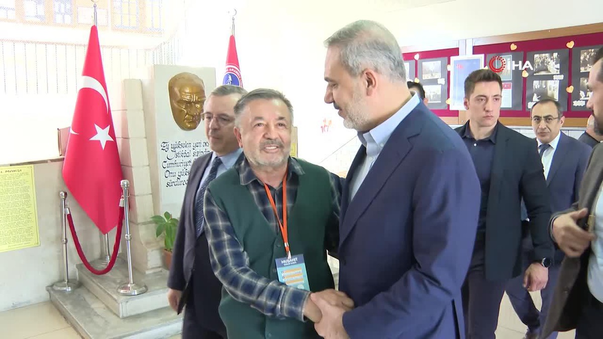 Dışişleri Bakanı Fidan, oyunu Ankara\'da kullandı