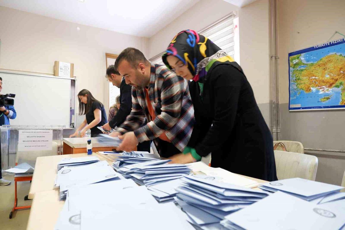 Erzurum\'da yerel yönetimler seçimlerinde oy verme işlemi tamamlandı