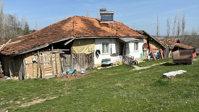 54 yıl önce herkes terk etti: Bu köyden sadece 1 oy çıkıyor 54 yıl önce herkes terk etti: Bu köyden sadece 1 oy çıkıyor
