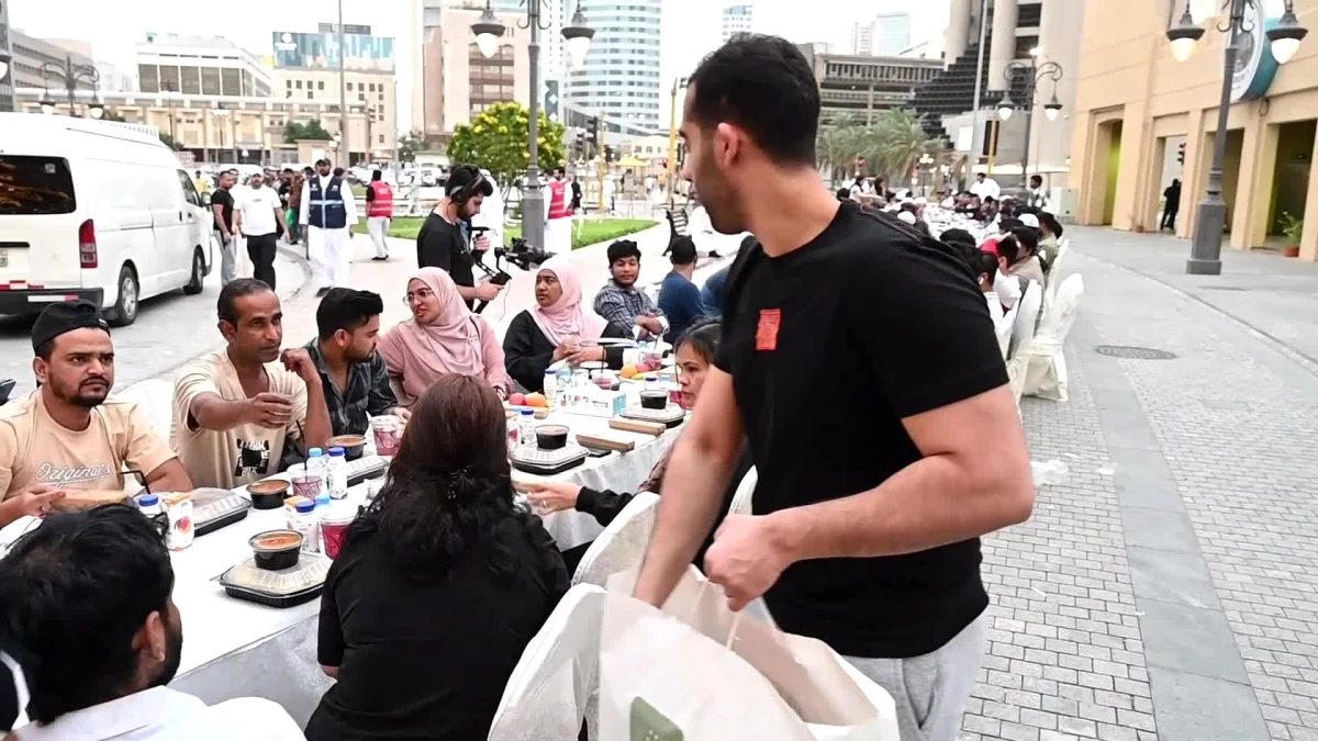 Kuveyt\'te 1.500 kişiye iftar yemeği verildi