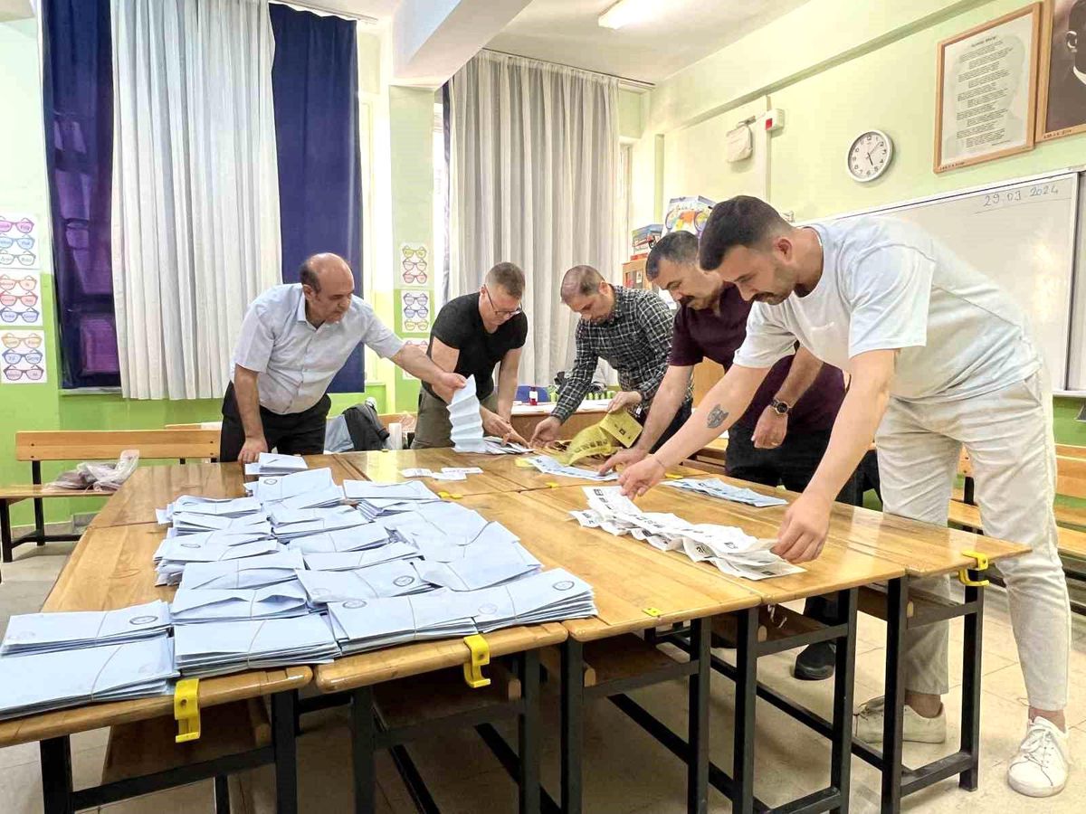 Manisa\'da Mahalli İdareler Seçimlerinde Oy Verme İşlemi Tamamlandı