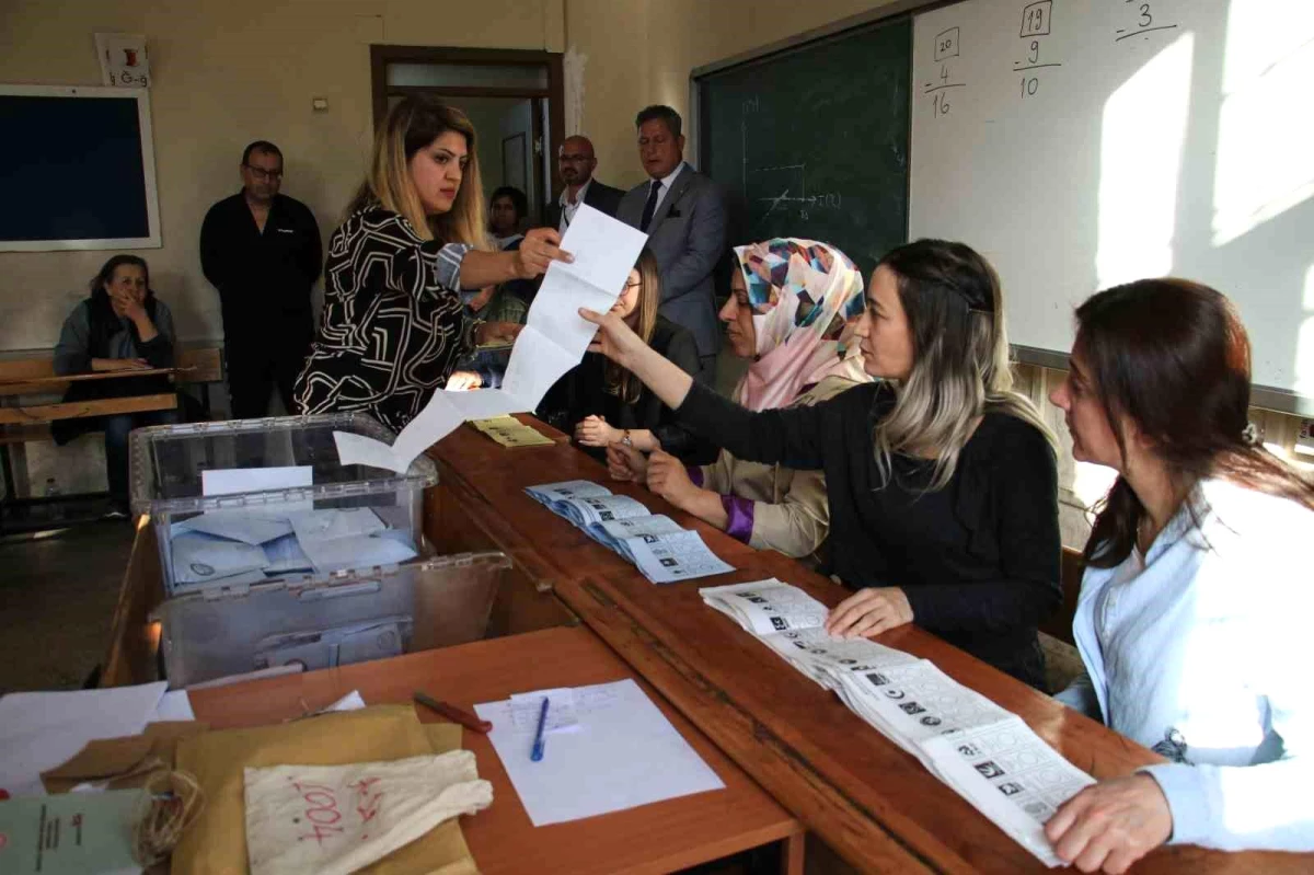 Mersin\'de Mahalli İdareler Seçimi için oy verme işlemi tamamlandı