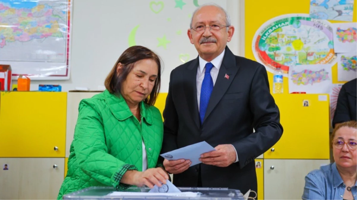 Kılıçdaroğlu, 14 yıl sonra ilk kez normal bir vatandaş olarak oy kullandı