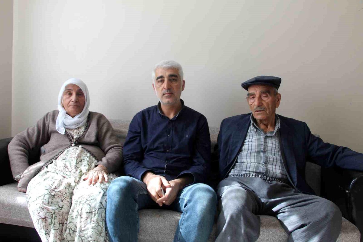 Şırnak\'ta Sandık Gidemeyen Vatandaşlara Seyyar Sandık Hizmeti