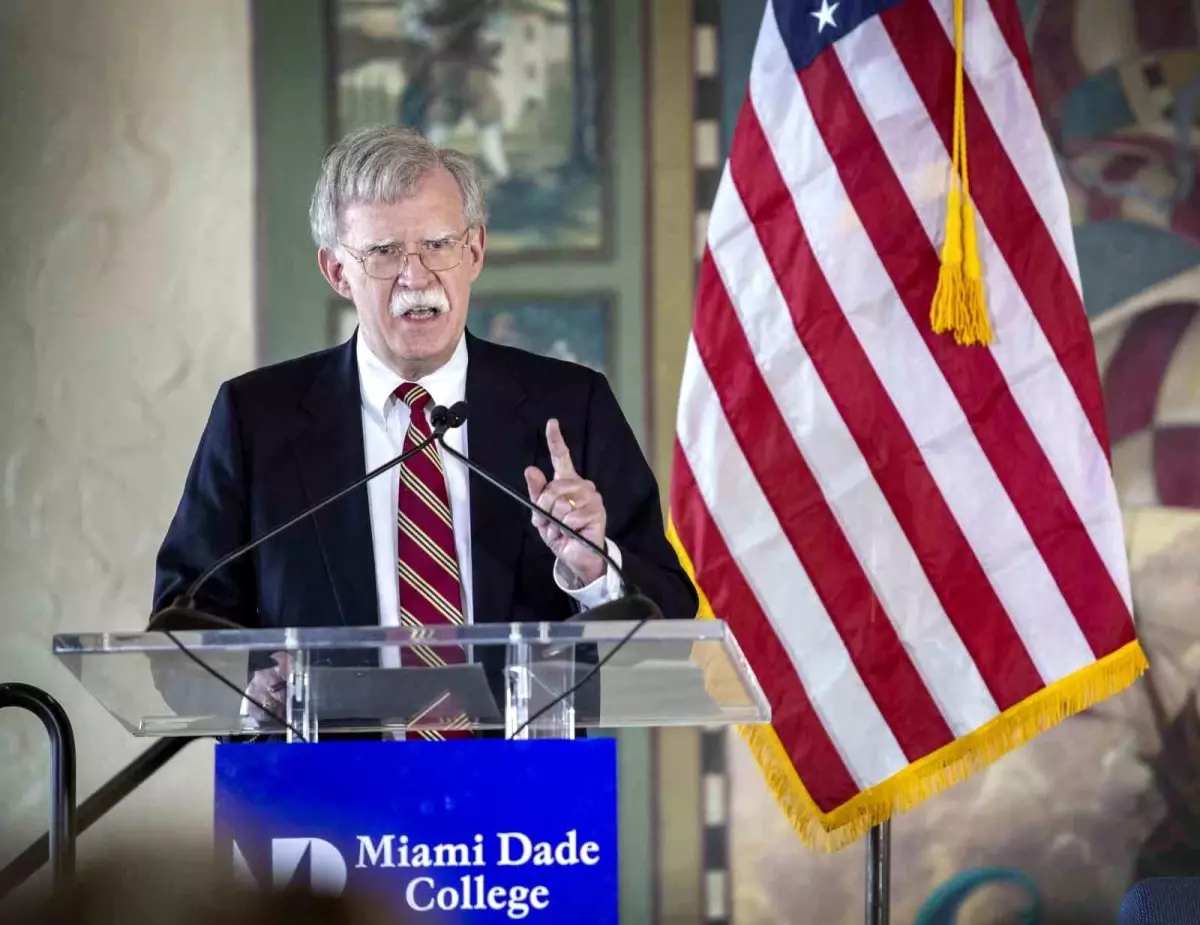 John Bolton: Trump\'ın diktatörlük eğilimleri yok, o bir emlak müteahhidi