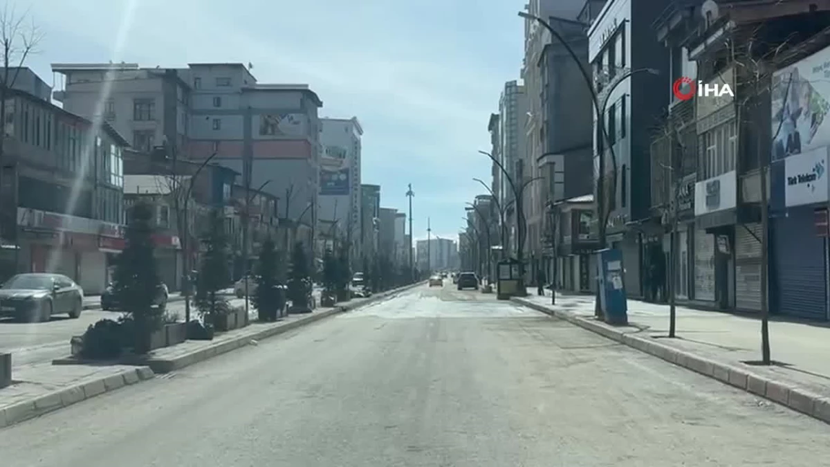 Yüksekova\'da seçimler nedeniyle sokaklar boş kaldı