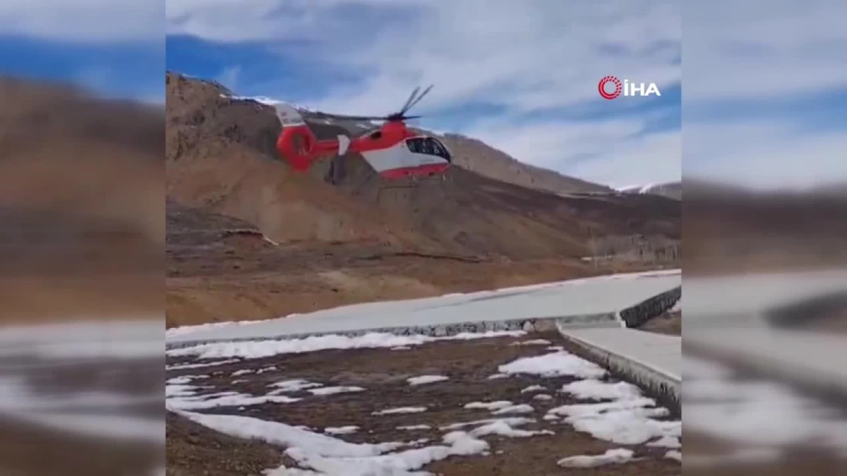 16 yaşındaki hasta için ambulans helikopter havalandı